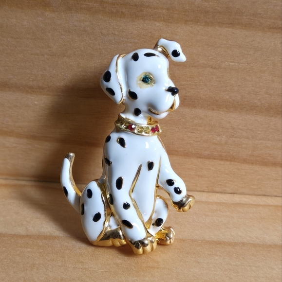 Vintage Enamel Dog Brooch - Cream and Gold Tone - Picture 17 of 17